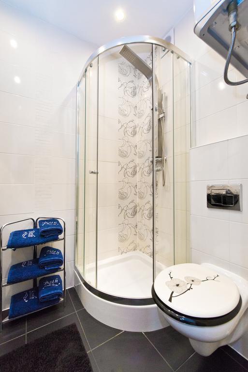 Gdanskie Apartamenty - Apartament Targ Rybny Z Widokiem Na Motlawe Camera foto